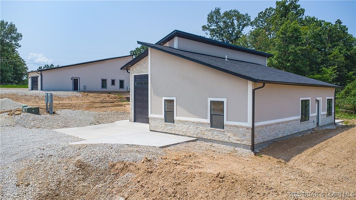 27 Kingdom Cove Rd Sunrise Beach, MO 65079 - Thumbnail 4