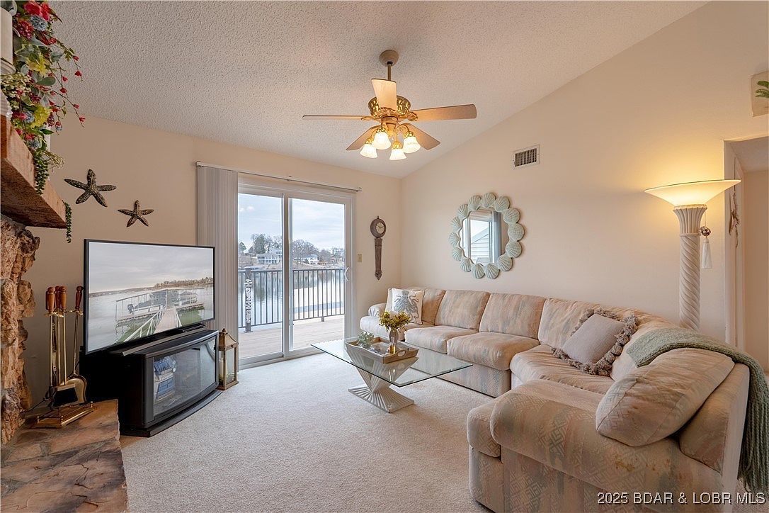 5499 Three Seasons Rd #B6 Osage Beach, MO 65065 - Thumbnail 4