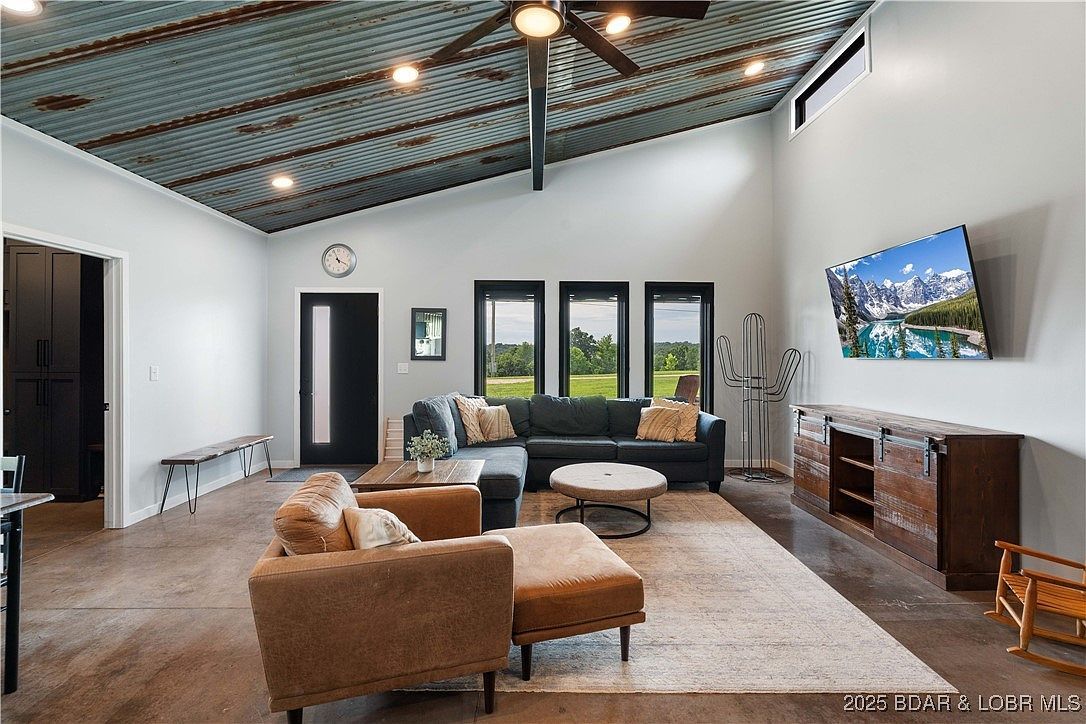 17775 Woodland View Dr Versailles, MO 65084 - Thumbnail 4