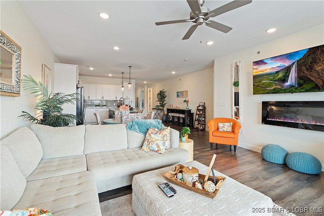 1065 Topsider Ln #207 Osage Beach, MO 65065 - Thumbnail 4