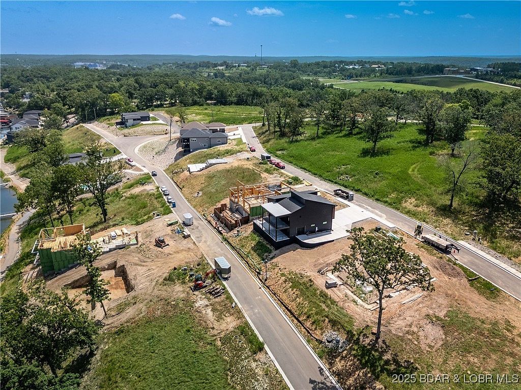 5541 Harper Ln LOT 16 Osage Beach, MO 65065 - Thumbnail 4