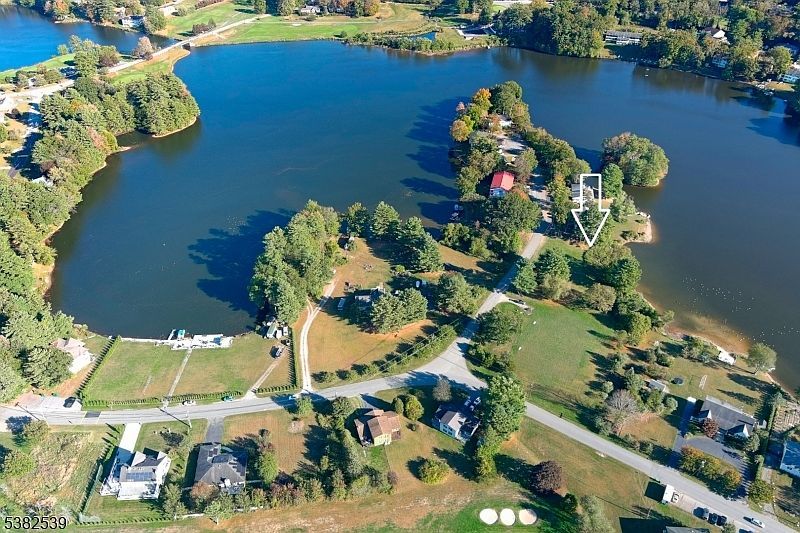 104 N Shore Point Montague, NJ 07827 - Thumbnail 4