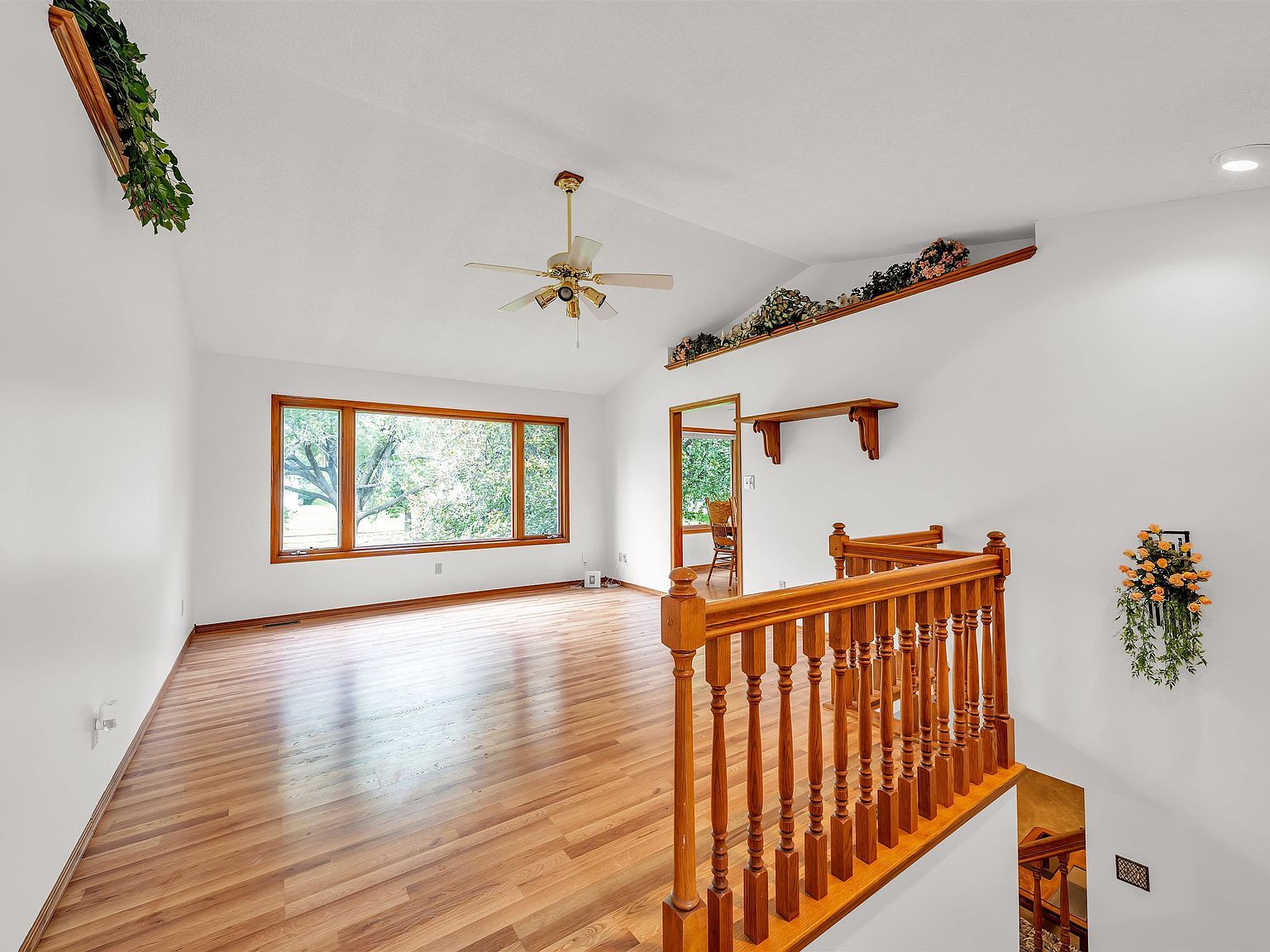 105 S Brownthrush Cir Wichita, KS 67209 - Thumbnail 4