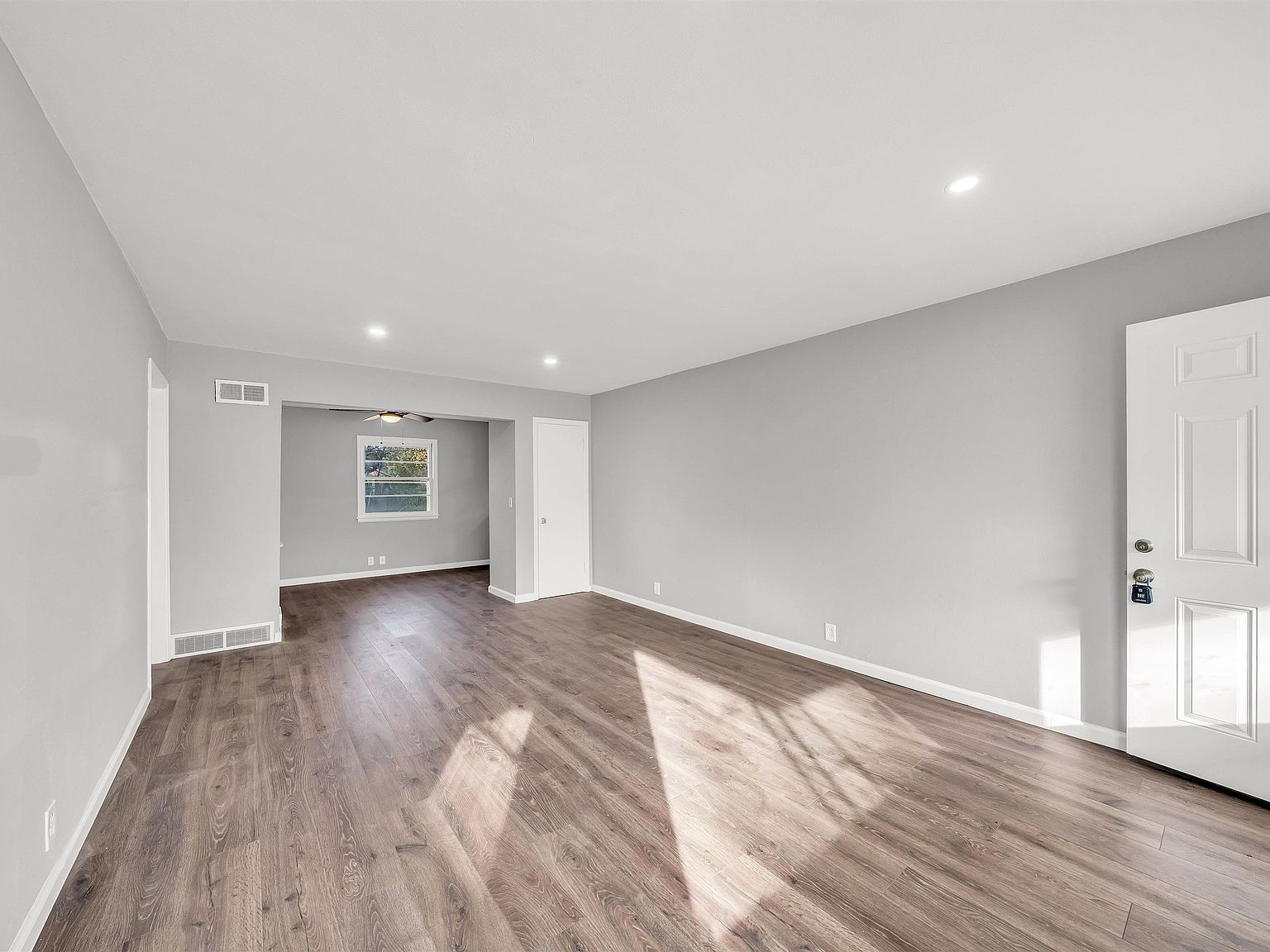 1741 N Floberta Rd Wichita, KS 67208 - Thumbnail 4