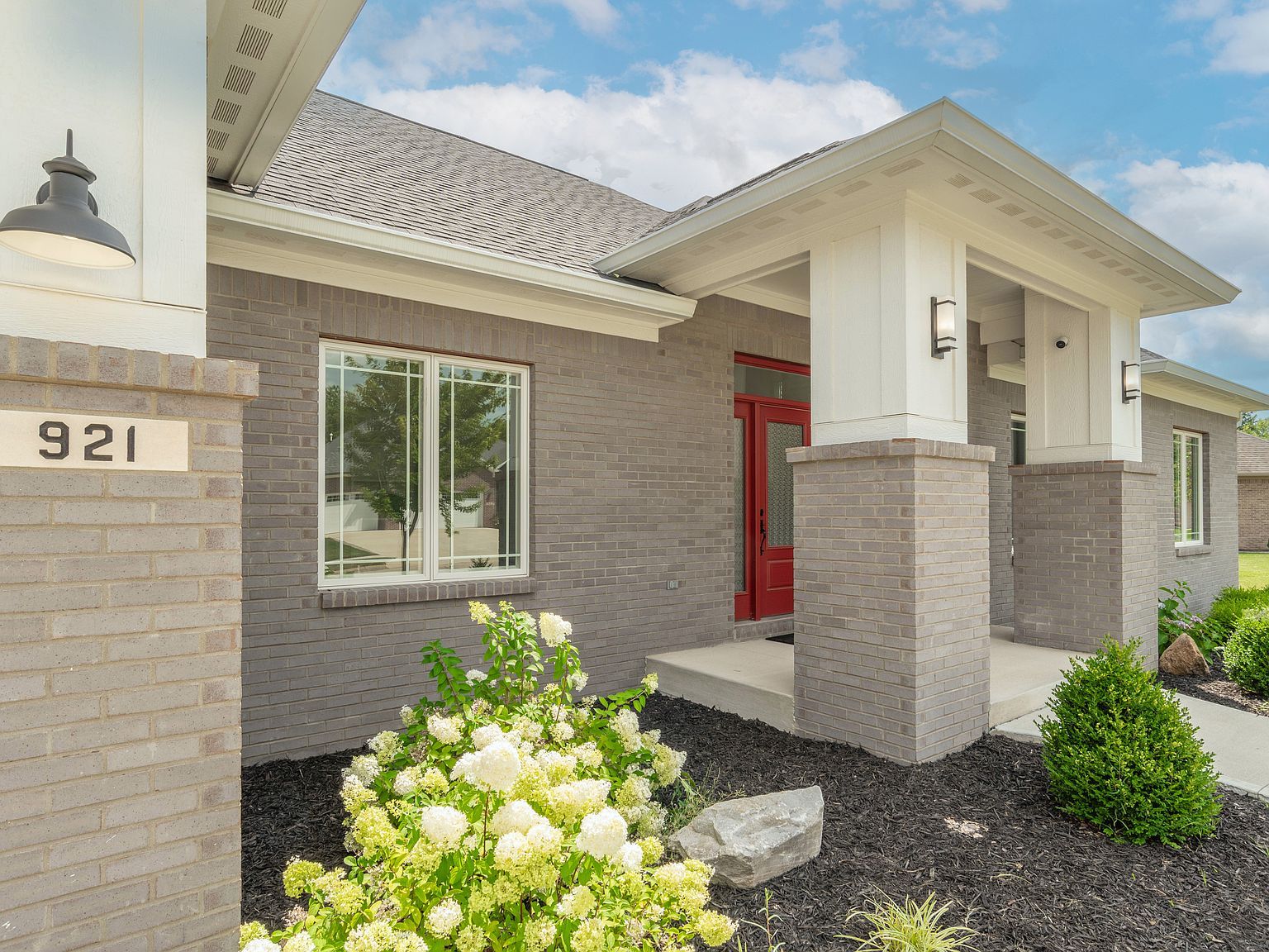 921 Justine Cir E Indianapolis, IN 46234 - Thumbnail 4