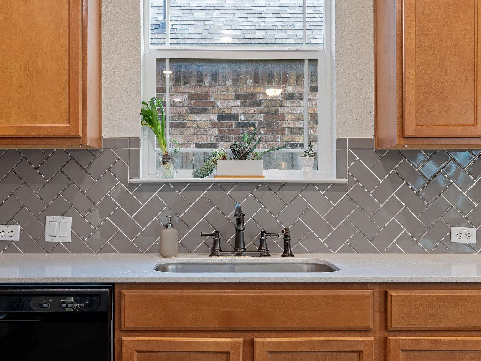 209 Sage Derby Dr Hutto, TX 78634 - Thumbnail 4