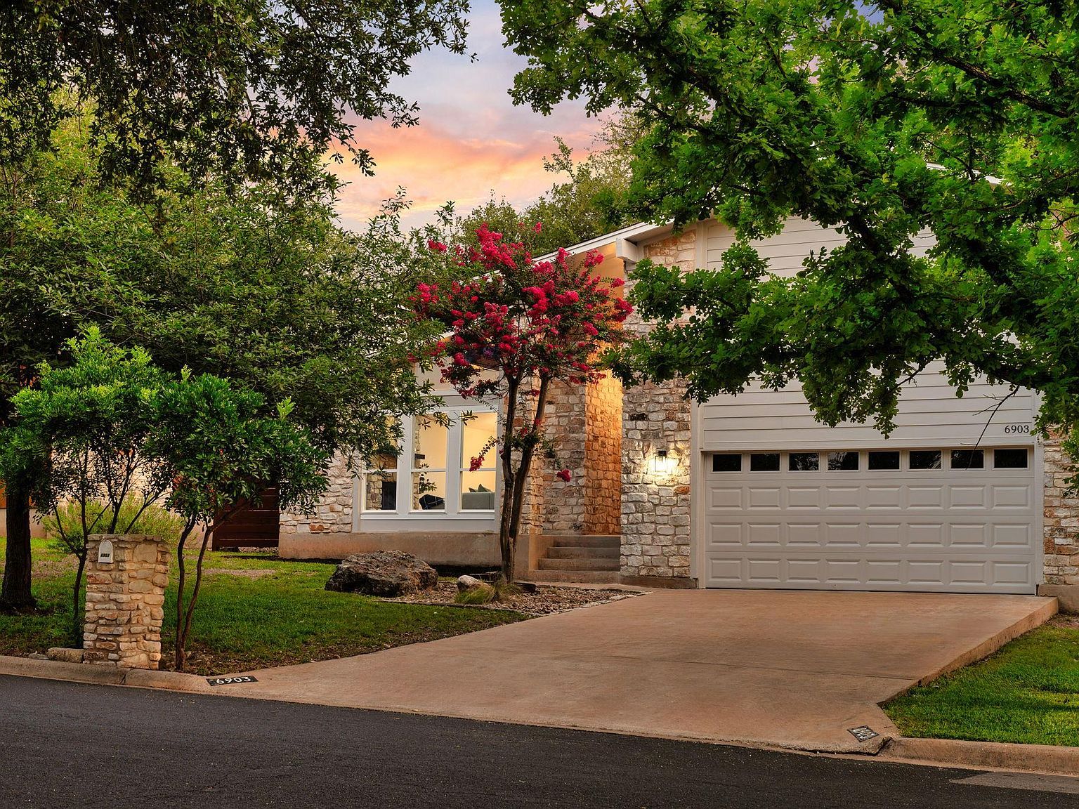 6903 Narrow Oak Trl Austin, TX 78759 - Thumbnail 4