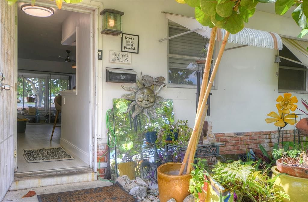 2412 NW 52nd St #0 Fort Lauderdale, FL 33309 - Thumbnail 4