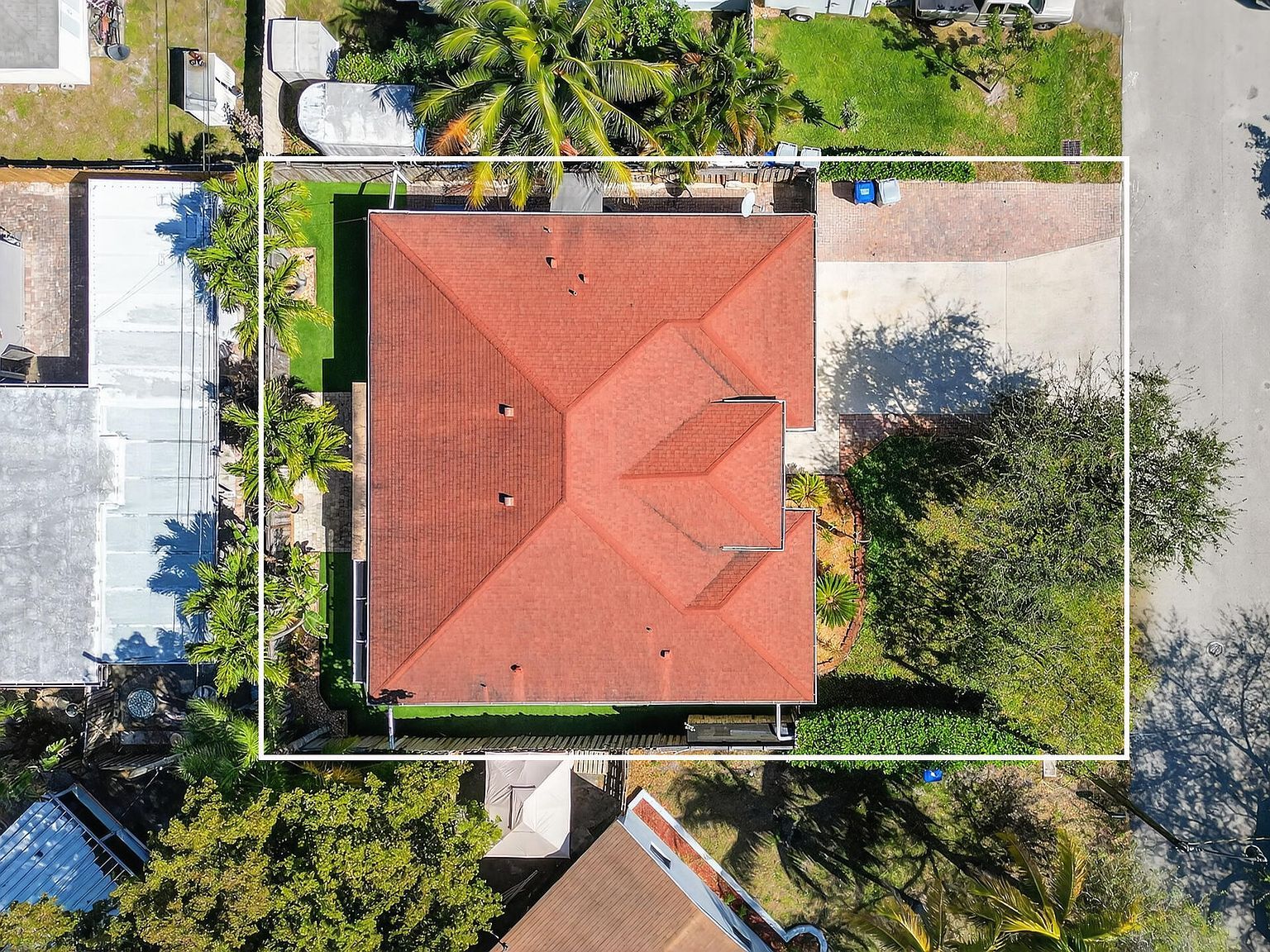 1383 NE 27th St Pompano Beach, FL 33064 - Thumbnail 4