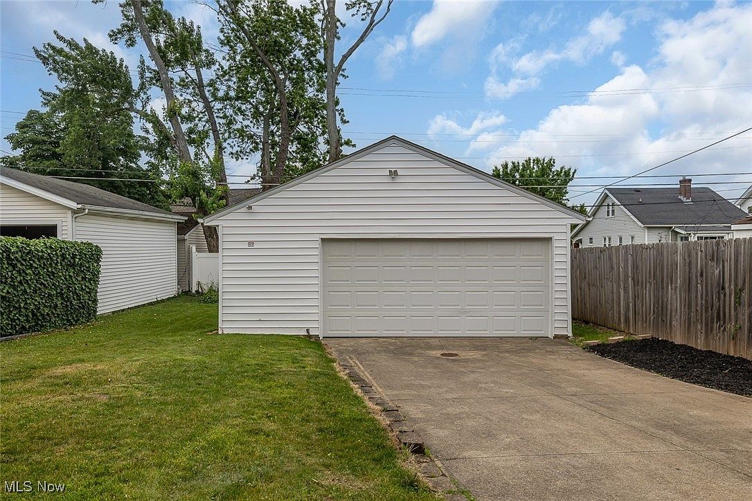 7609 Wooster Pkwy Parma, OH 44129 - Thumbnail 4