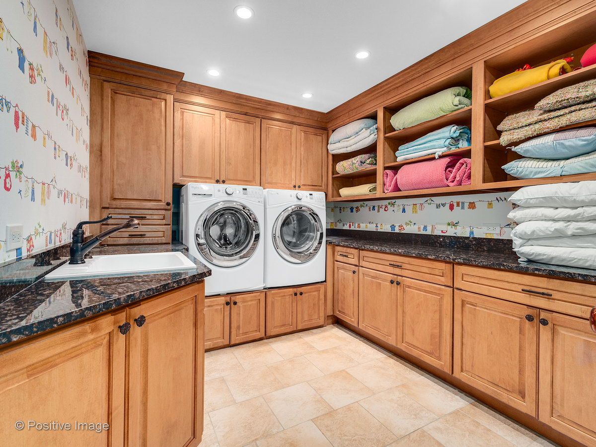 1510 Cadet Court, Wheaton, IL, USA, 60189 - Thumbnail 3