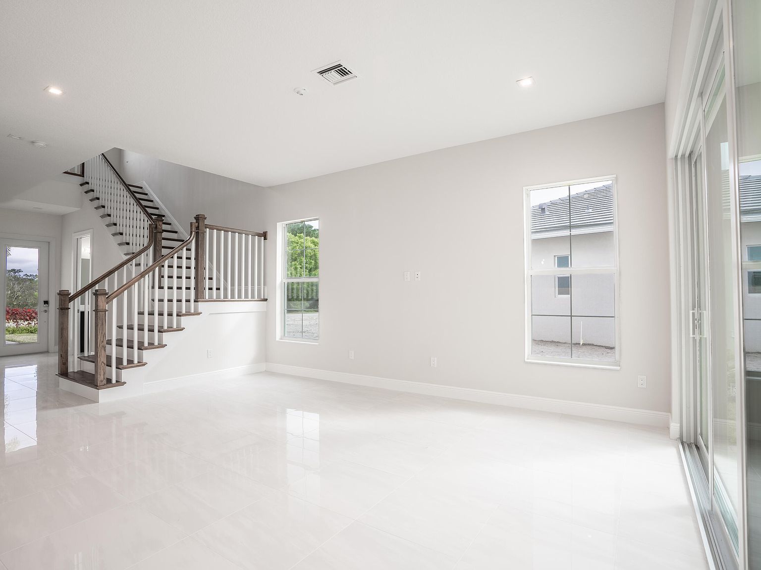 259 SE Via Bisento Port Saint Lucie, FL 34952 - Thumbnail 4