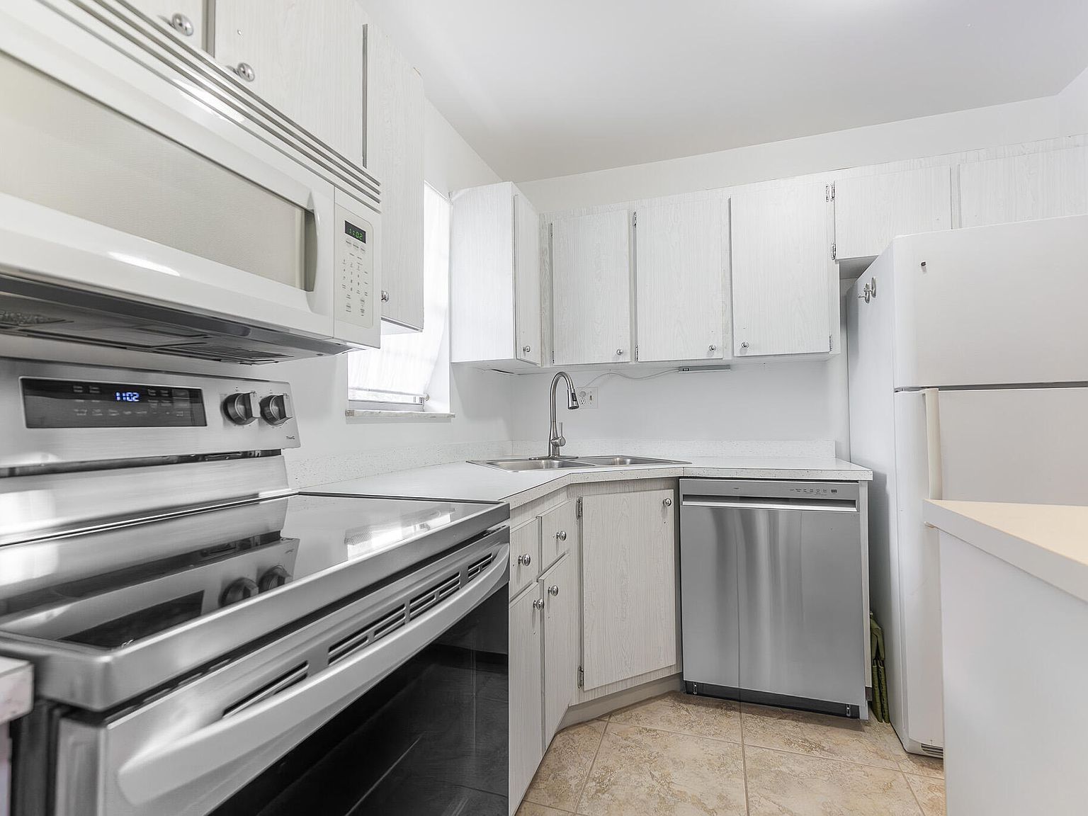 1982 SW Palm City Rd APT I Stuart, FL 34994 - Thumbnail 4