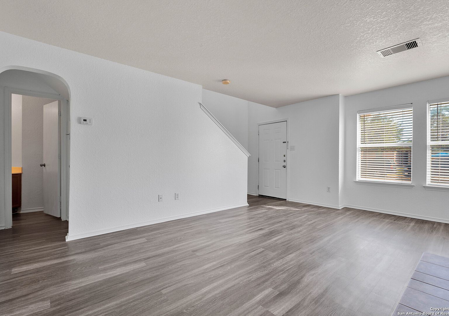 8807 Staghorn Ml Converse, TX 78109 - Thumbnail 4