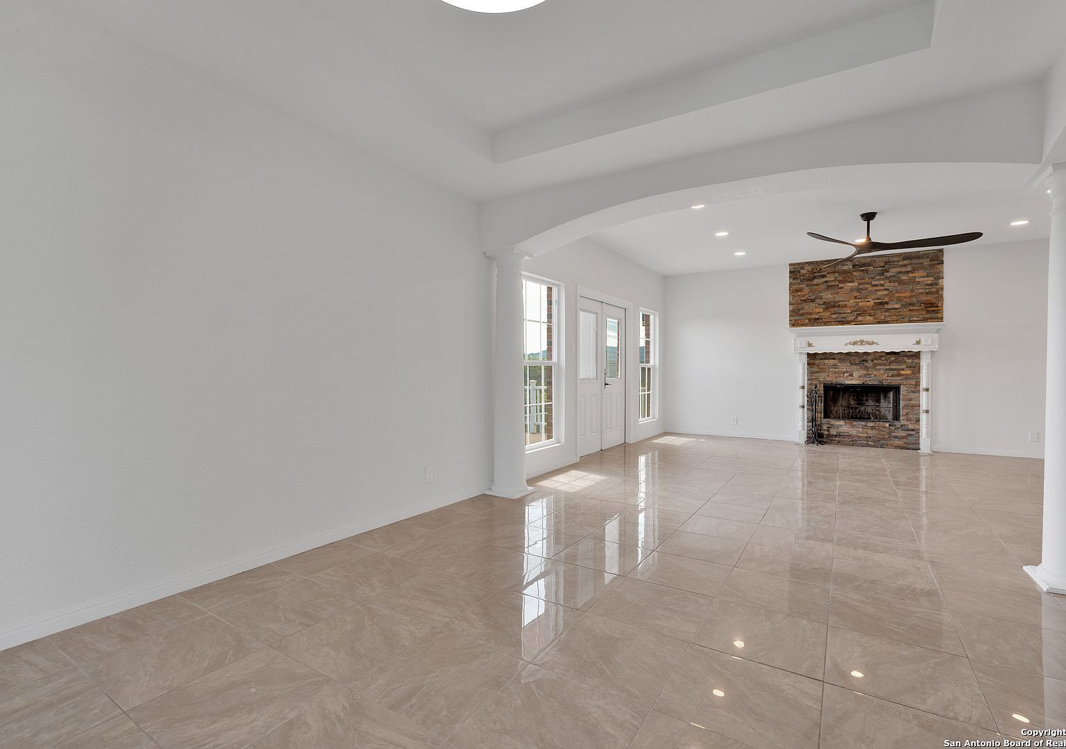 11418 Lago Vis Helotes, TX 78023 - Thumbnail 4