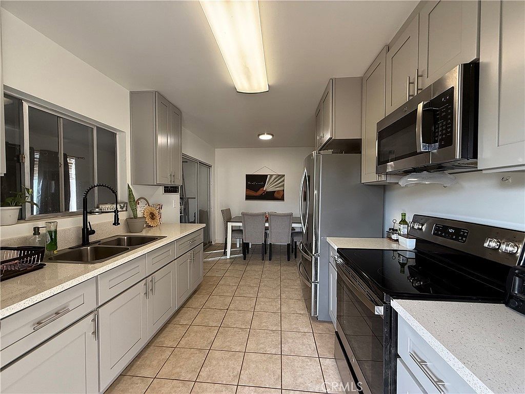 7562 Church St Yucca Valley, CA 92284 - Thumbnail 4