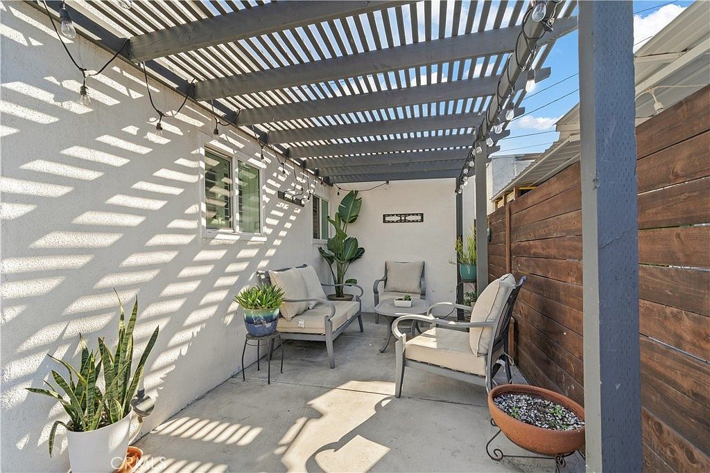 2324 E 14th St Long Beach, CA 90804 - Thumbnail 4