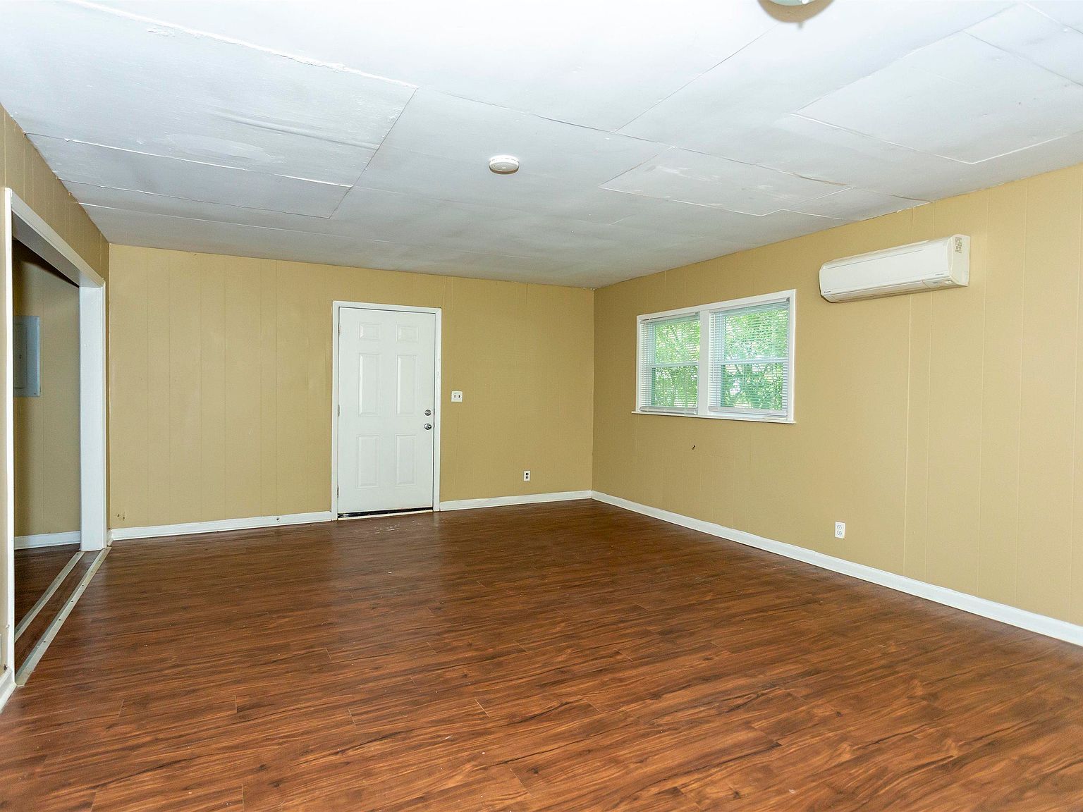 213 Meadowdale Ave Birmingham, AL 35215 - Thumbnail 4