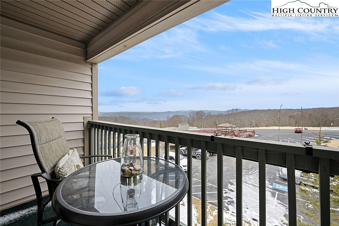 301 Pinnacle Inn Rd UNIT 3304A Banner Elk, NC 28604 - Thumbnail 4