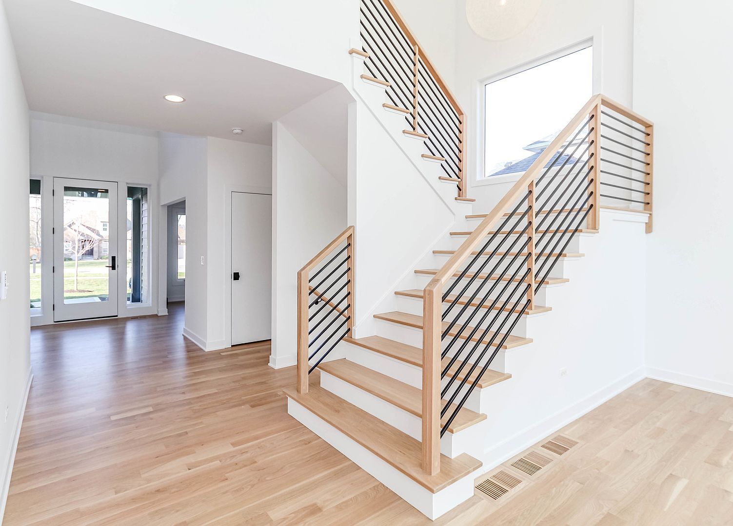 27W151 48th St Naperville, IL 60540 - Thumbnail 4