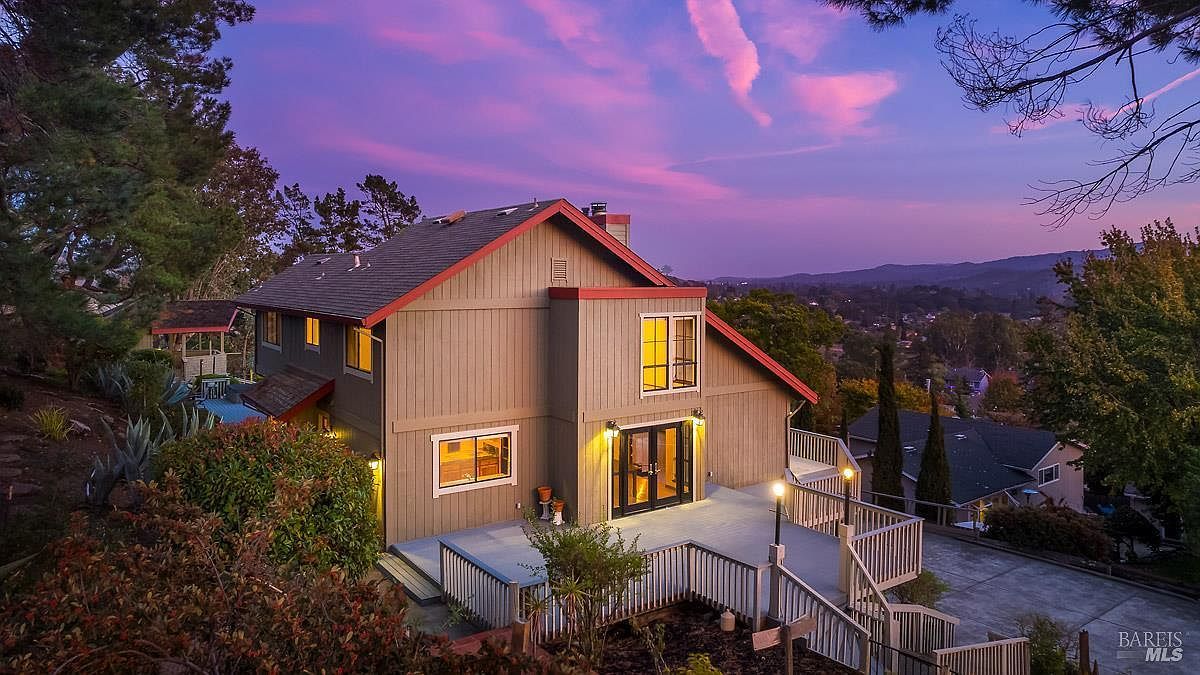 66 Martinez Ct Novato, CA 94945 - Thumbnail 4