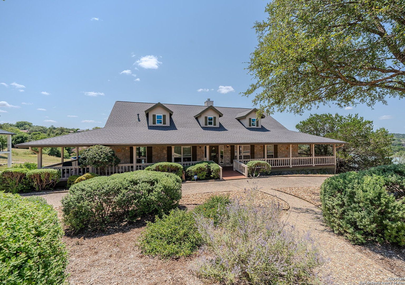 408 Highlands Dr Kerrville, TX 78028 - Thumbnail 4