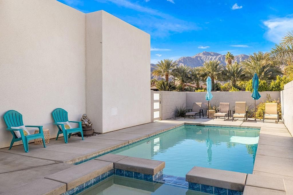 53700 Eisenhower Dr La Quinta, CA 92253 - Thumbnail 4