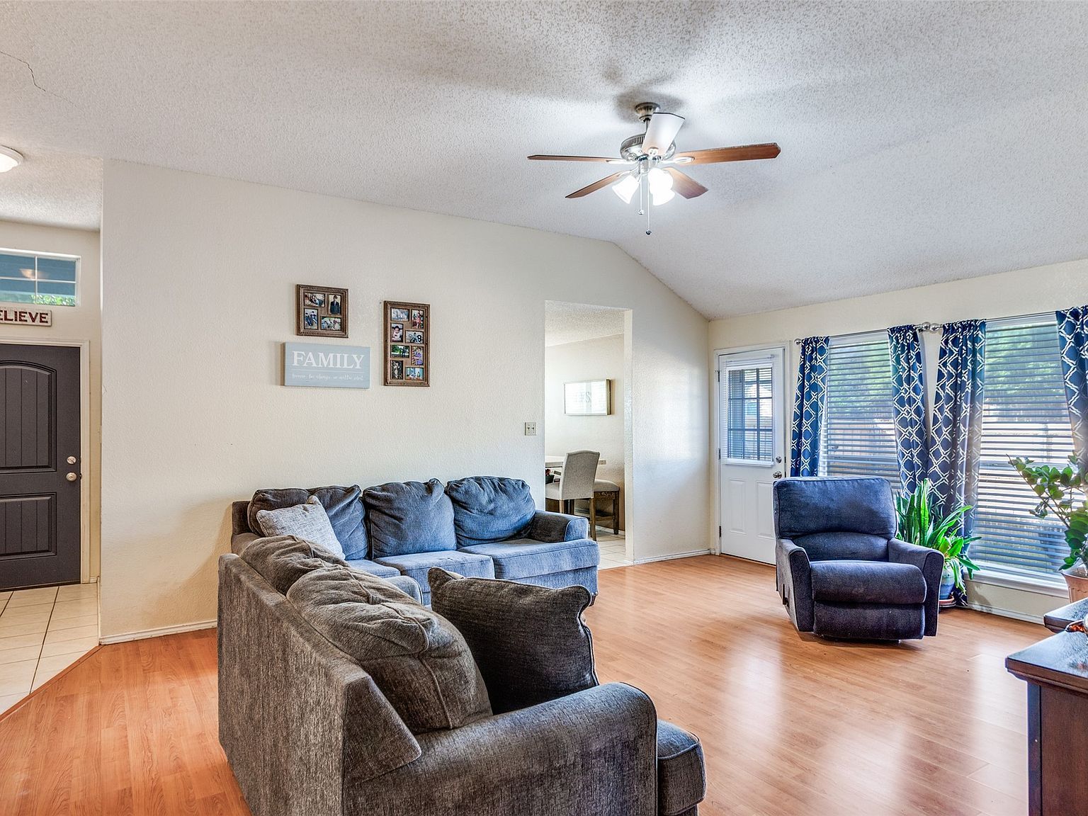 2811 Monthaven Dr Arlington, TX 76001 - Thumbnail 4