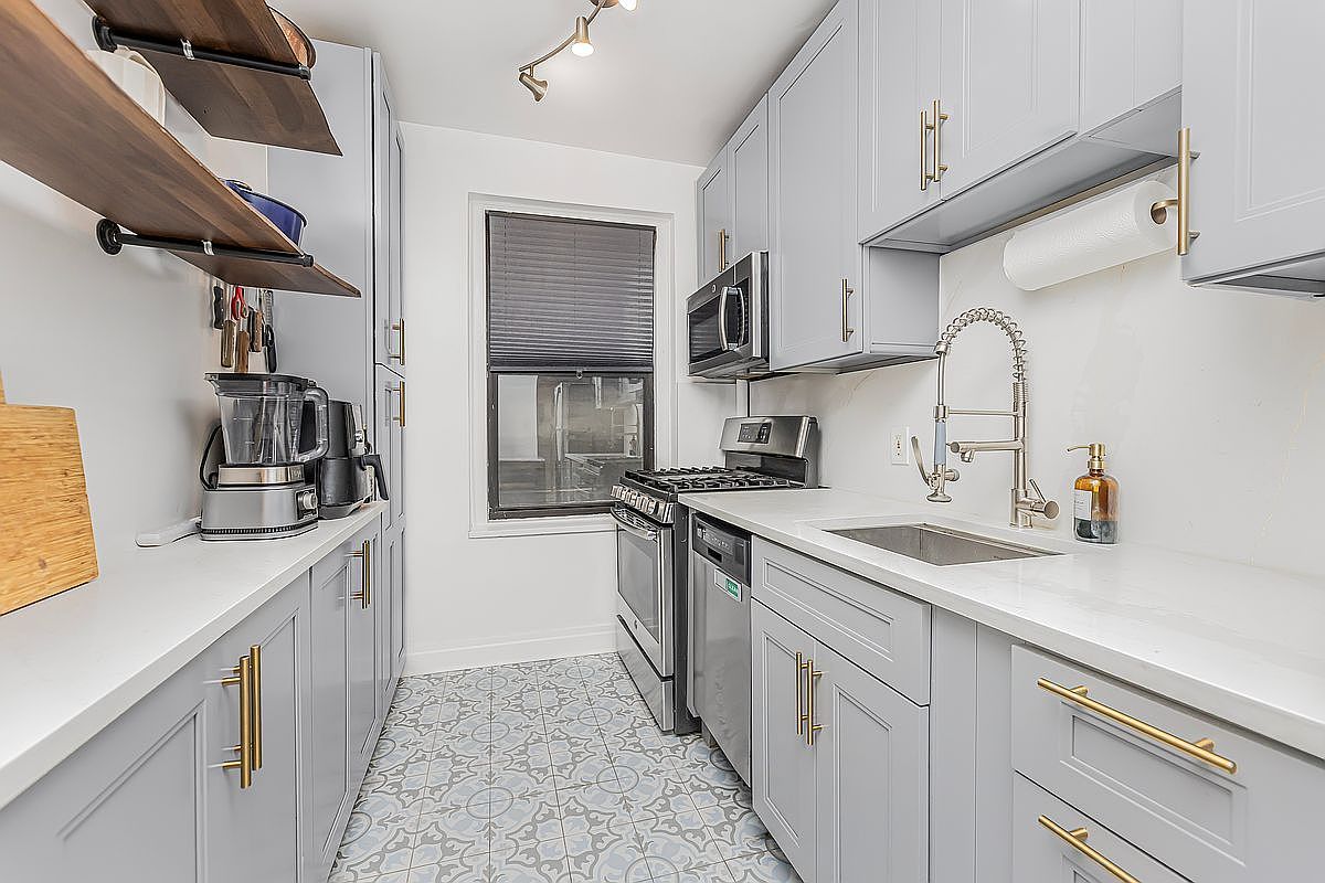 306 E Mosholu Pkwy S APT 1D Bronx, NY 10458 - Thumbnail 4