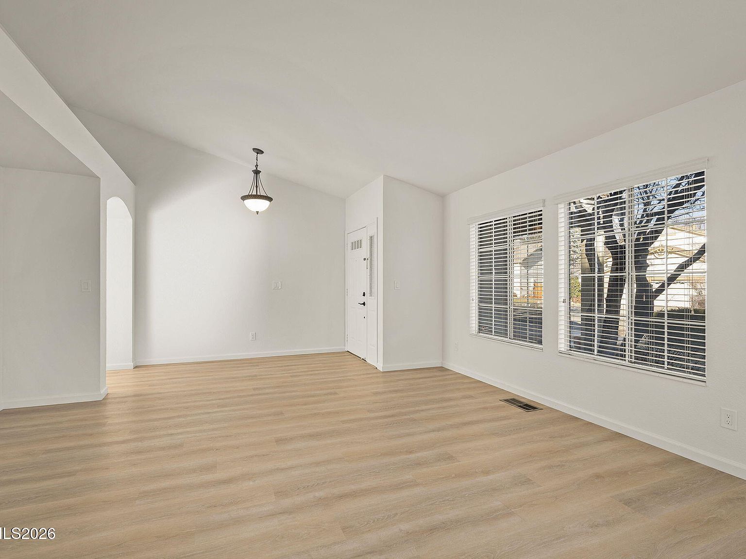 1024 Mayflower Dr Reno, NV 89509 - Thumbnail 4