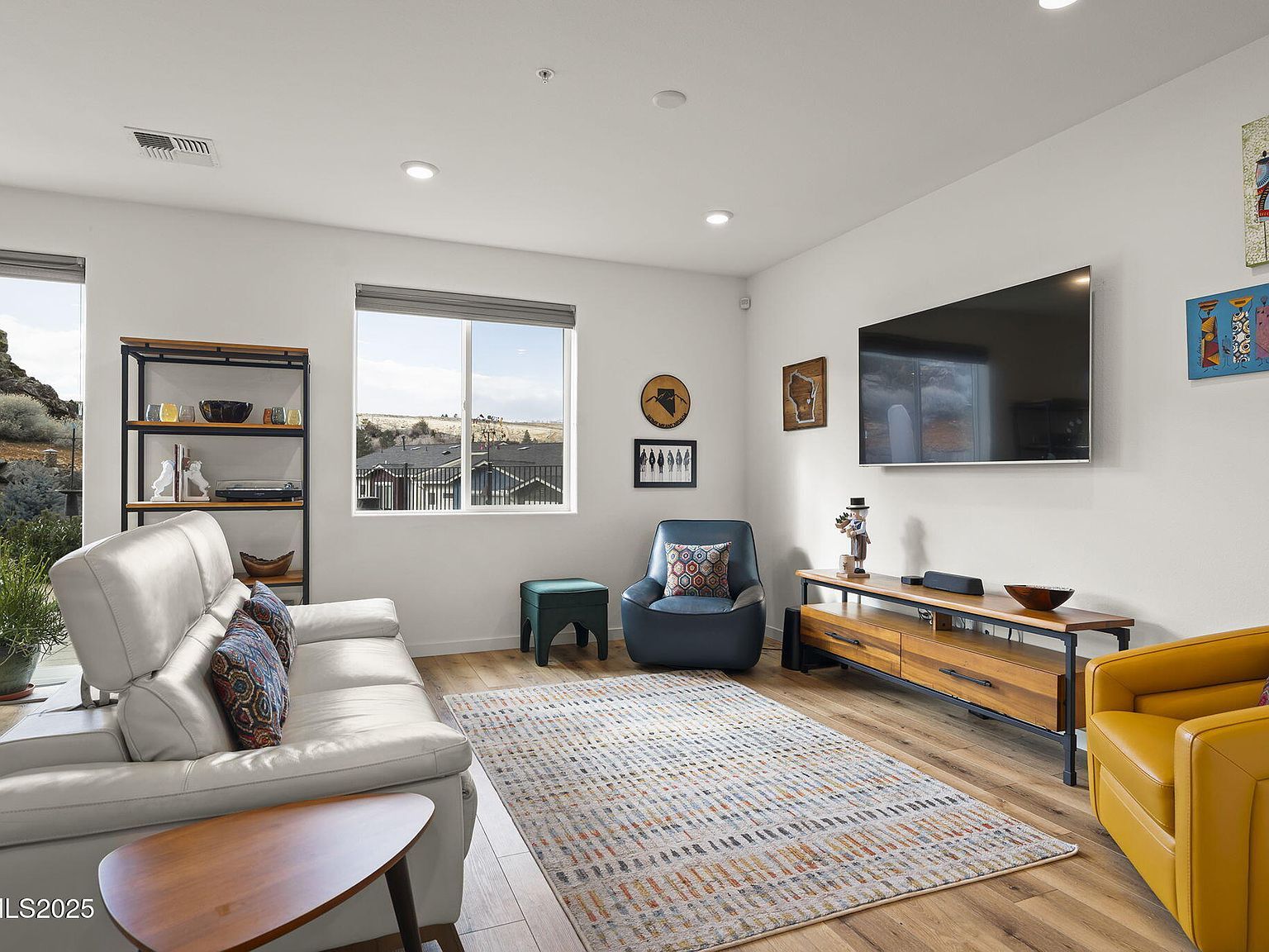 1023 Big Rock Loop Sun Valley, NV 89433 - Thumbnail 4