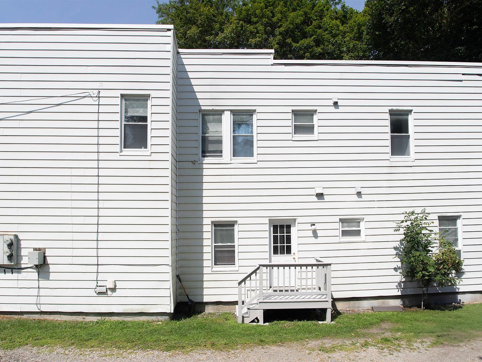 239-241 Elm St Bennington, VT 05201 - Thumbnail 4