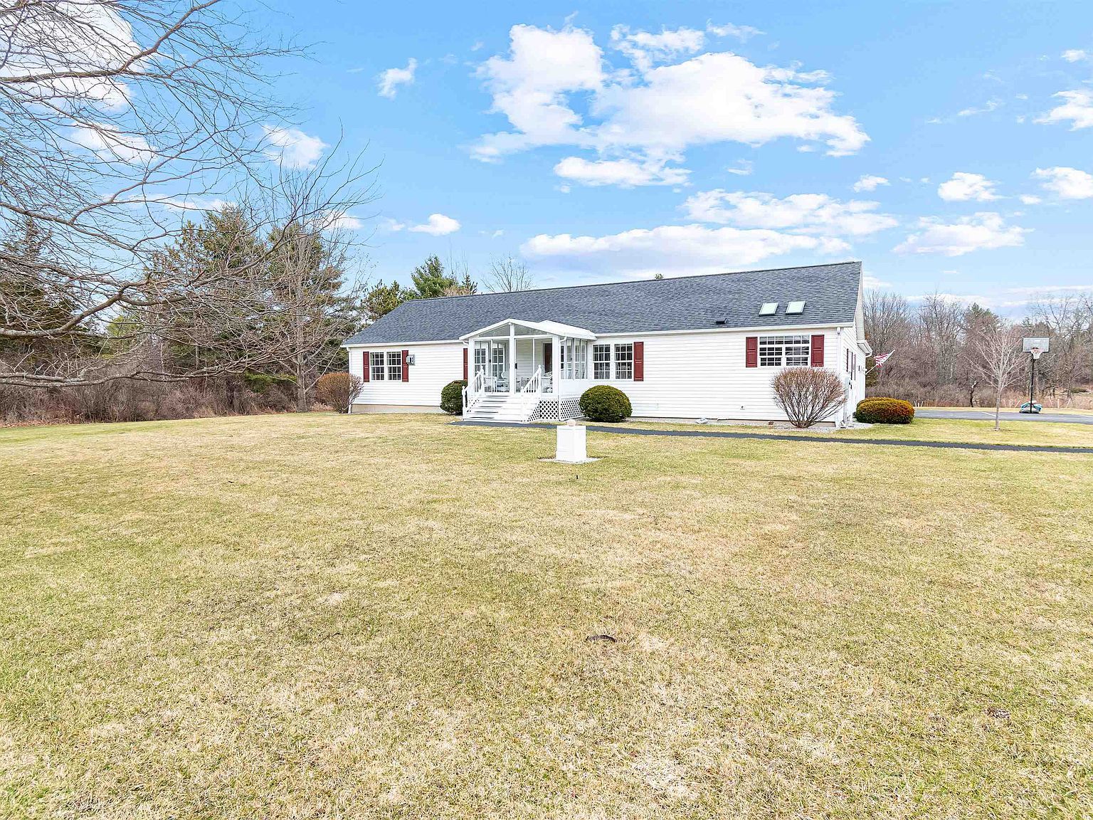 813 Mount Philo Rd Shelburne, VT 05482 - Thumbnail 4