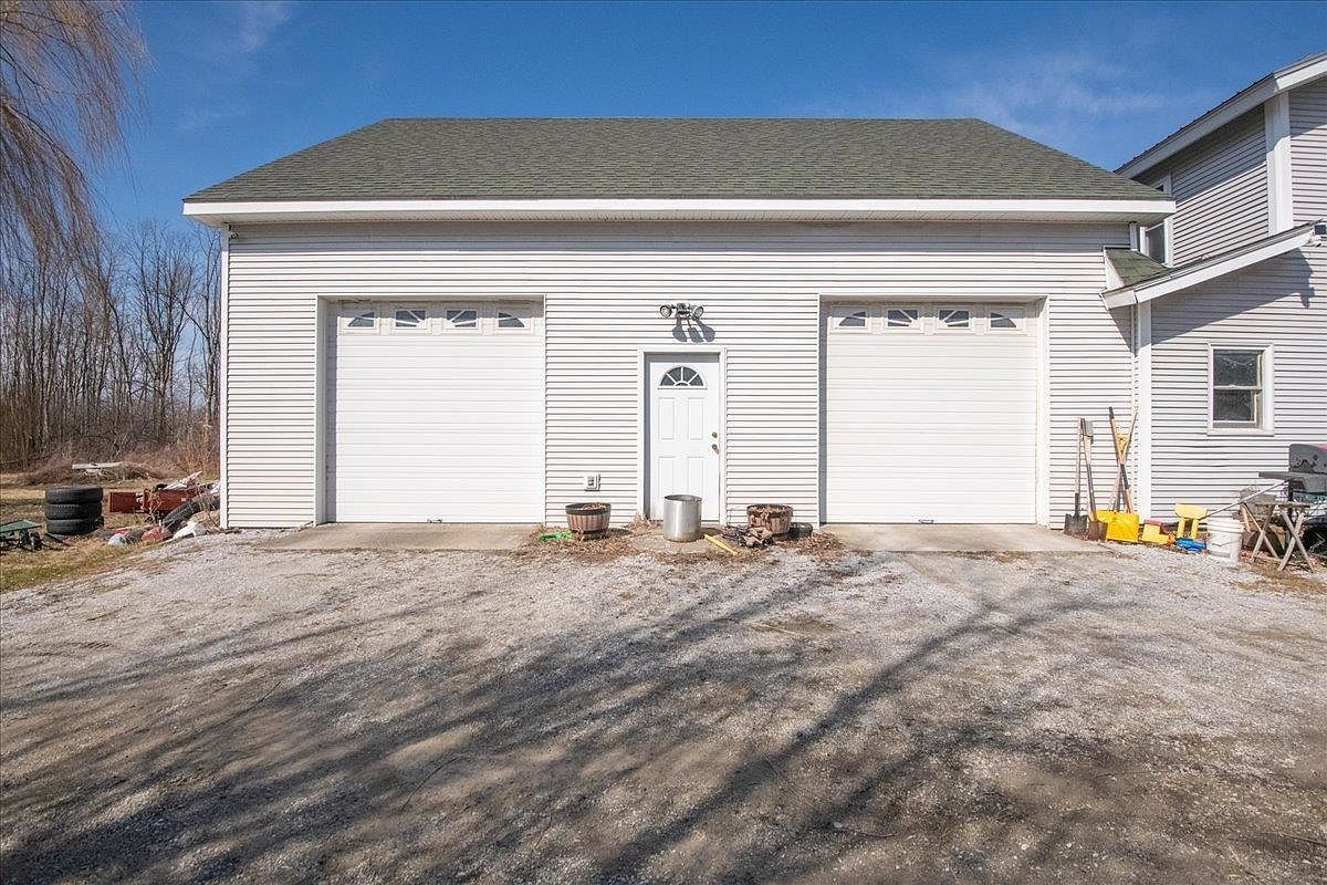 374 Lake Rd Saint Albans, VT 05478 - Thumbnail 4