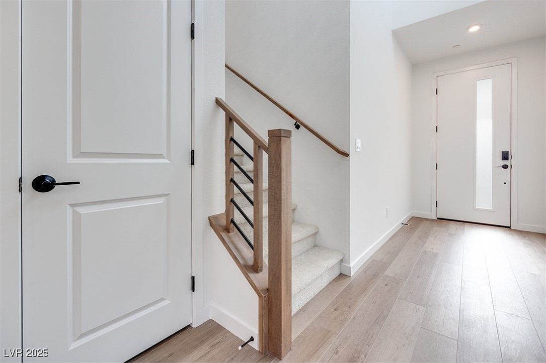 11946 Glide Reflection Ave Las Vegas, NV 89138 - Thumbnail 4