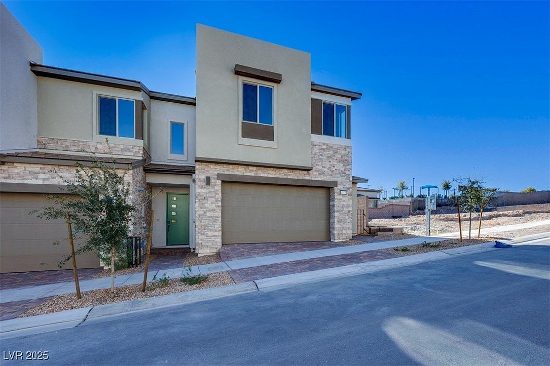 11935 Angle Cliff Ave Las Vegas, NV 89138 - Thumbnail 4