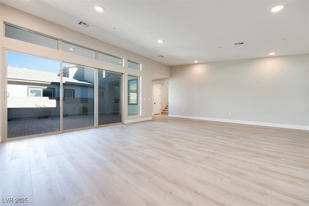 1030 Soaring Sage Ave Las Vegas, NV 89138 - Thumbnail 4