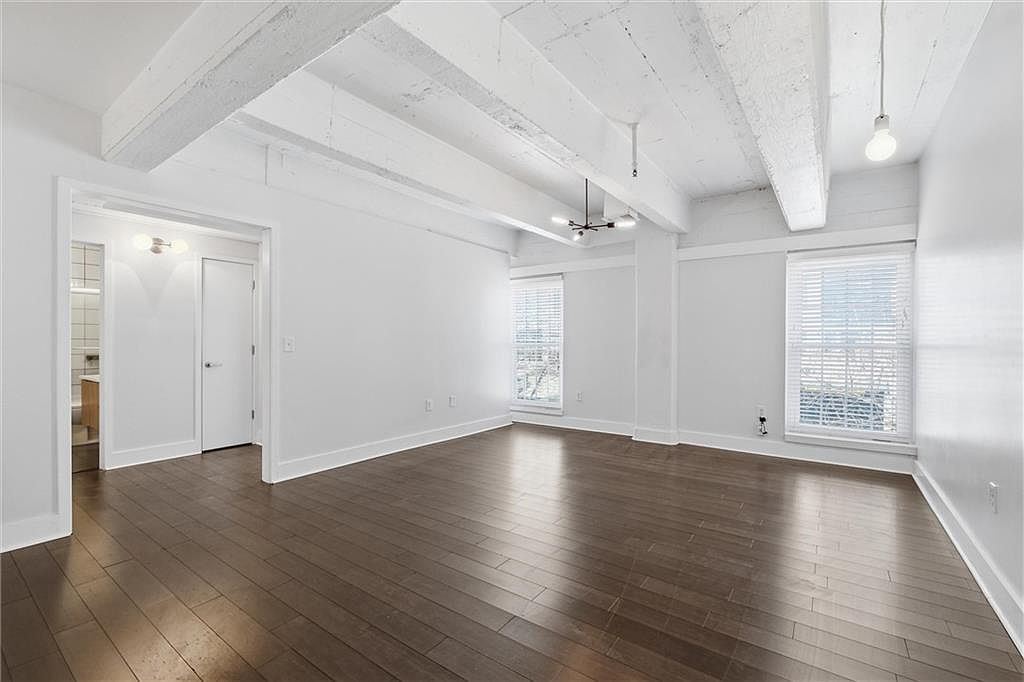 3001 Gillham Rd APT 201 Kansas City, MO 64108 - Thumbnail 4