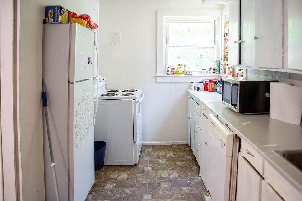 103 E 4th St Carrollton, MO 64633 - Thumbnail 4