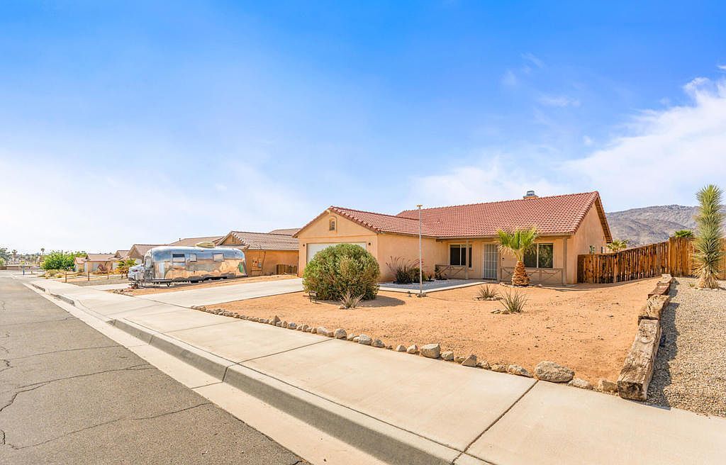 71557 Sun Valley Dr Twentynine Palms, CA 92277 - Thumbnail 4