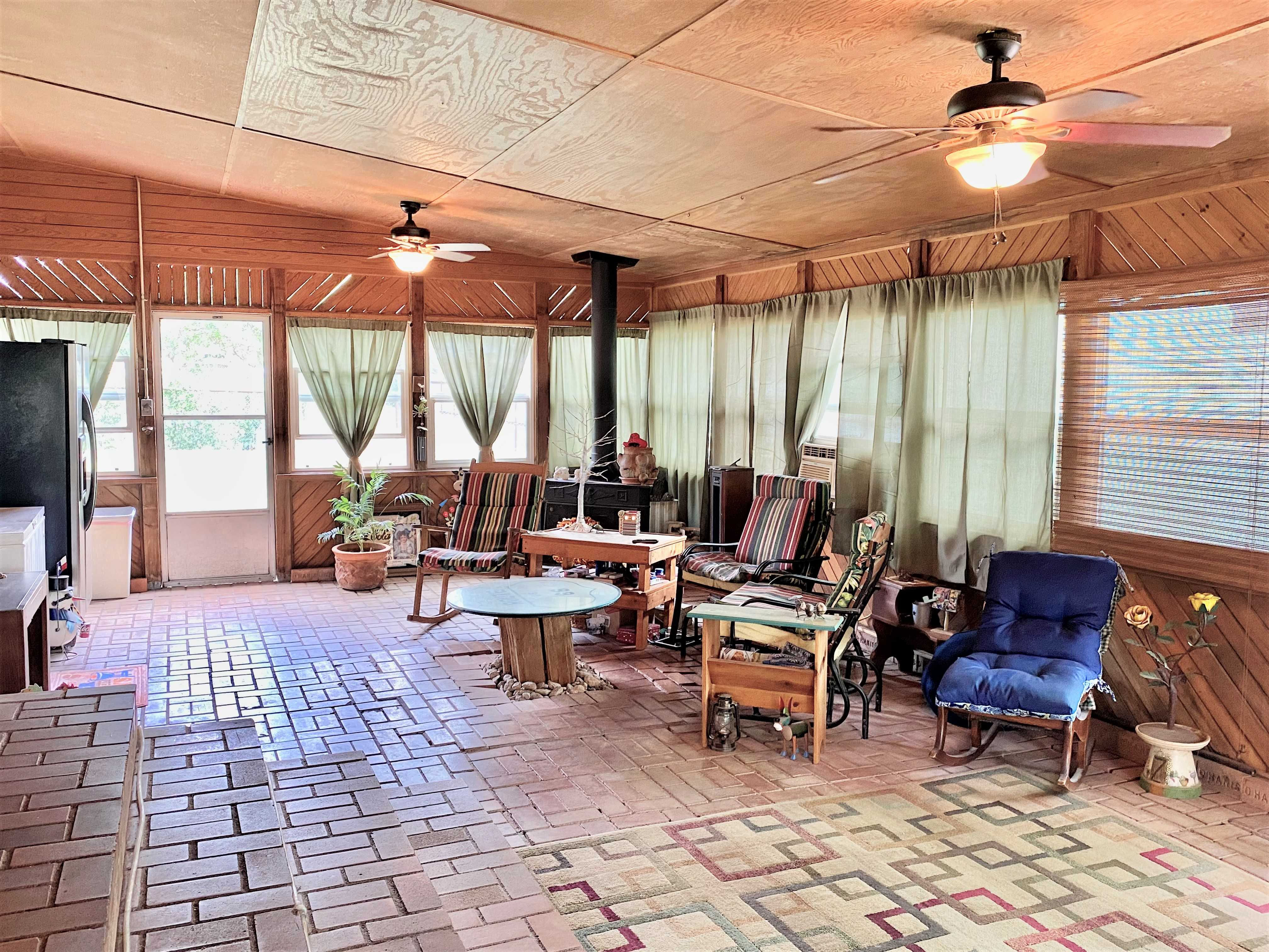 503 Oak St., Ozona, TX, 76943 - Thumbnail 4