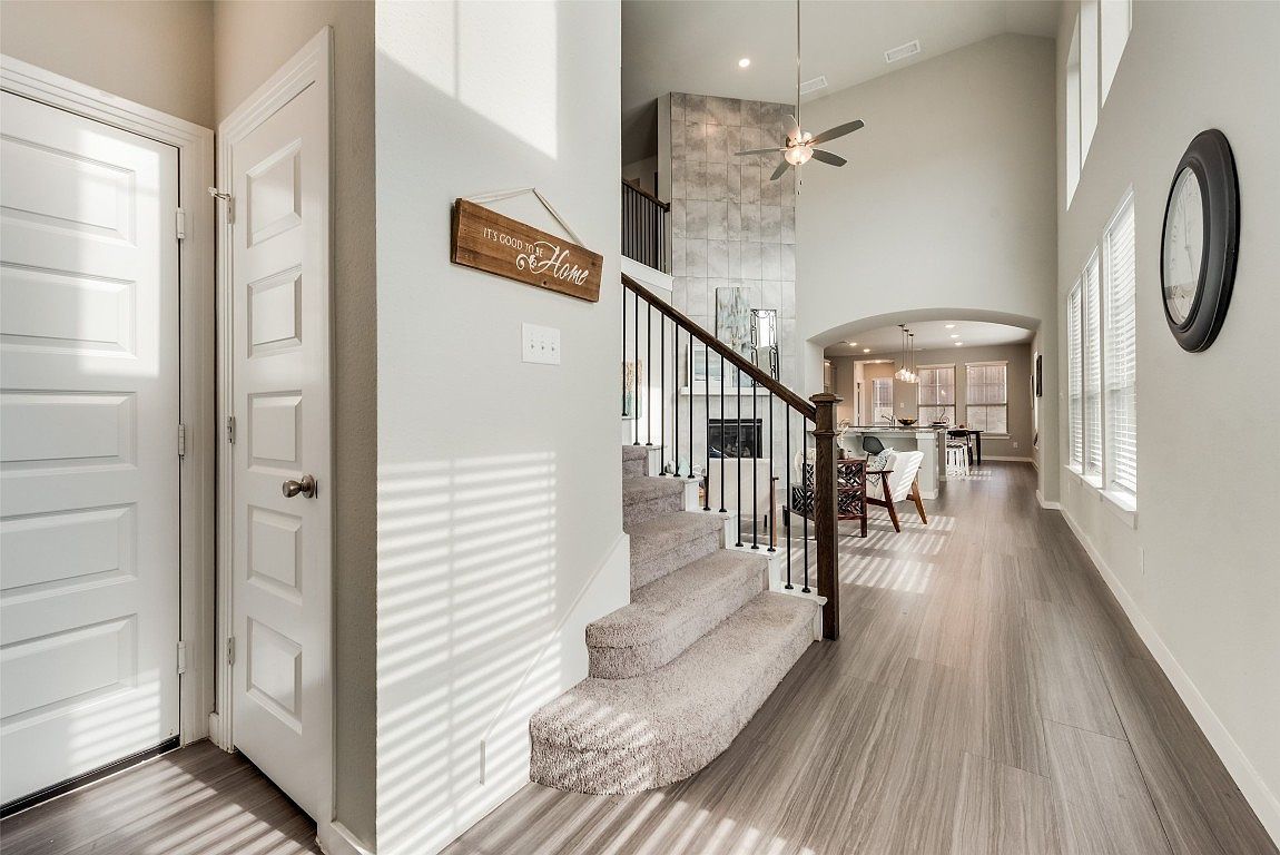 3504 Hunter St Aubrey, TX 76227 - Thumbnail 4