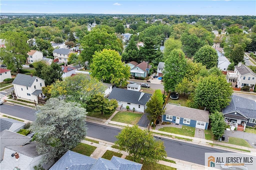 111 Barnard St Highland Park, NJ 08904 - Thumbnail 4