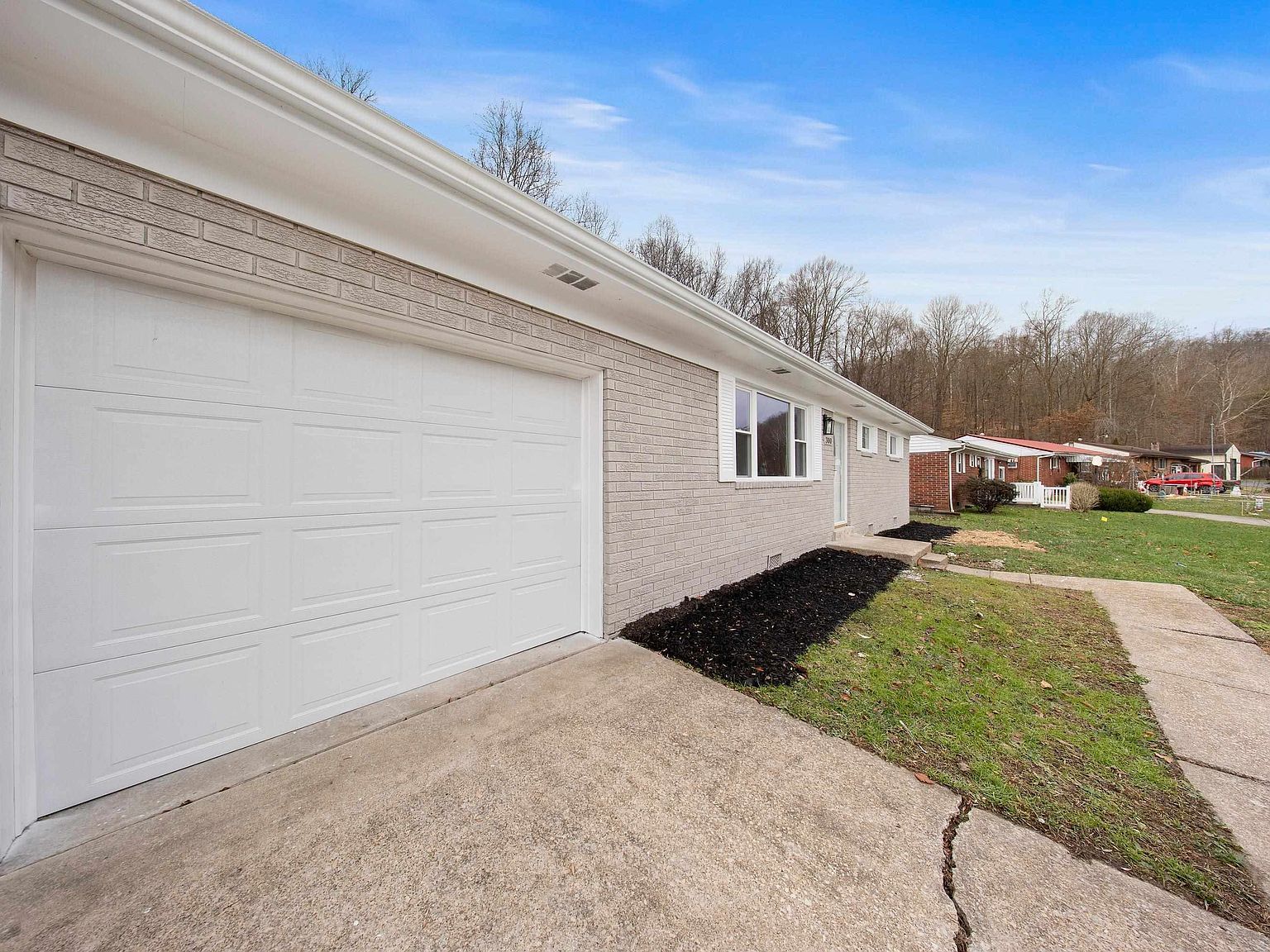 300 New Buckley Rd Ashland, KY 41102 - Thumbnail 4