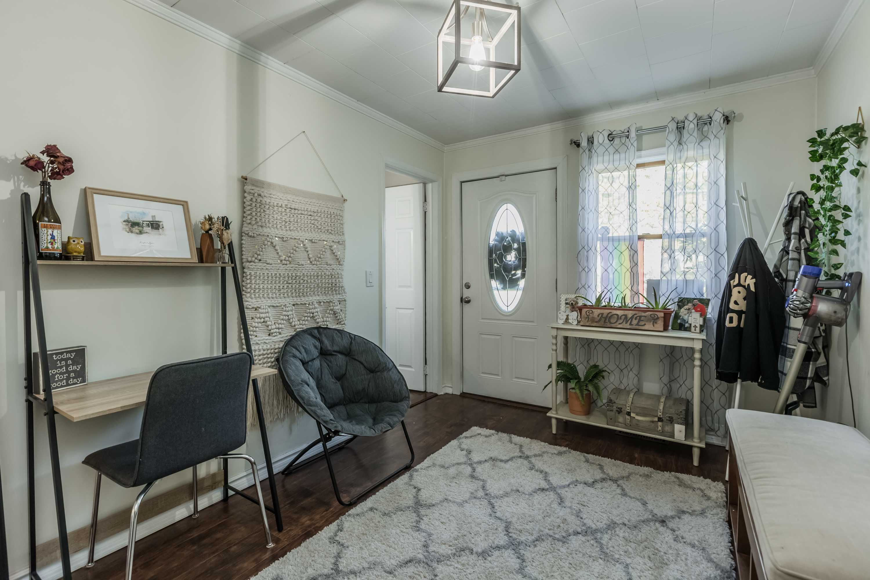 218 North 7th Street, Ronkonkoma, NY, USA, 11779 - Thumbnail 4