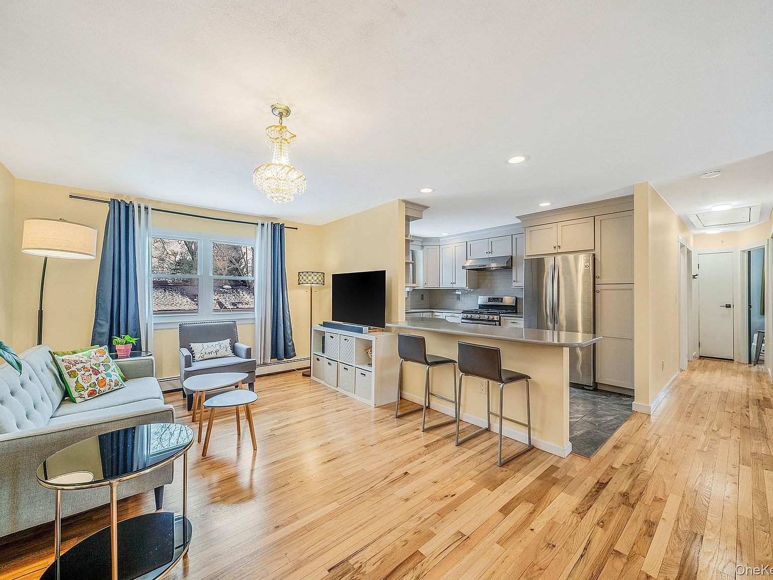 1663 Claas Ave Holbrook, NY 11741 - Thumbnail 4