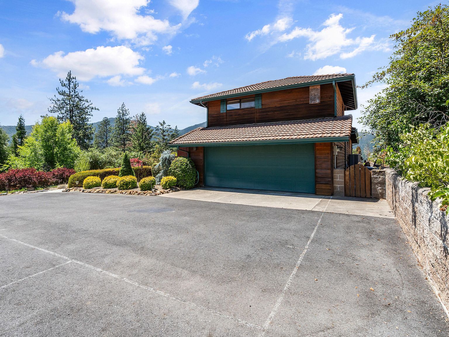 2389 Upper Applegate Rd Jacksonville, OR 97530 - Thumbnail 4