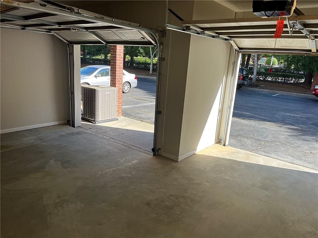 8108 Woodland Ln Alpharetta, GA 30009 - Thumbnail 4