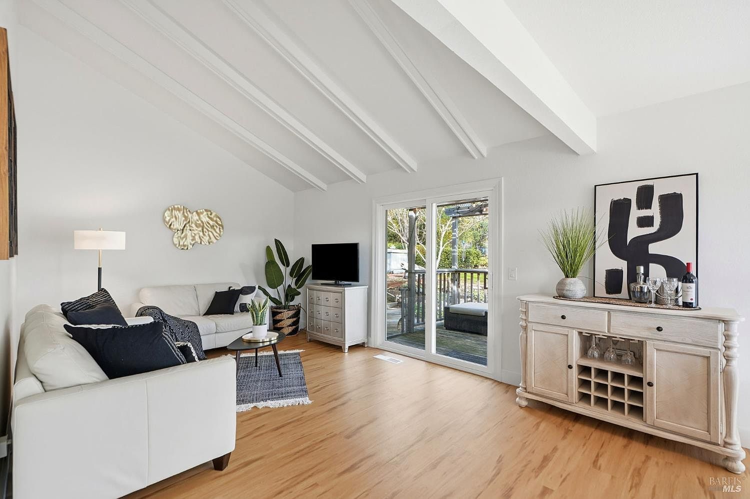 1814 Saint Francis Rd Santa Rosa, CA 95409 - Thumbnail 4