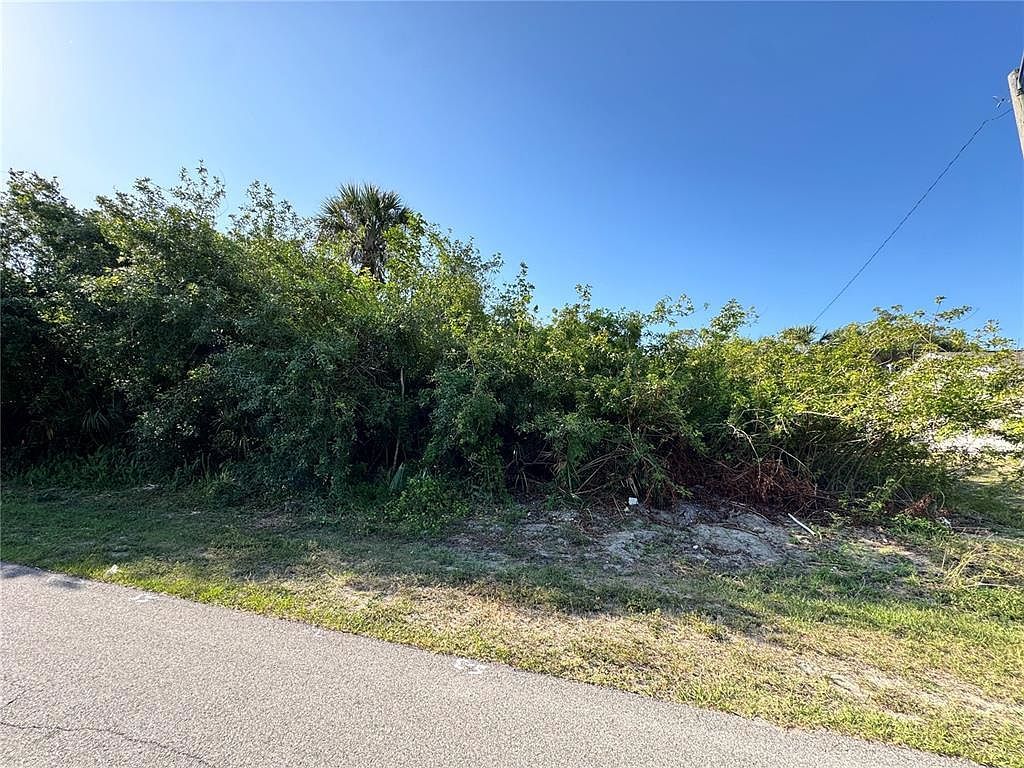 18411 Evenglow Ave #25 Pt Charlotte, FL 33948 - Thumbnail 4